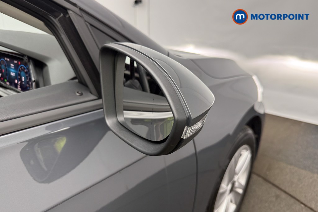 Volkswagen Golf Life Automatic Petrol Hatchback - Stock Number (1634495) - 25th supplementary image