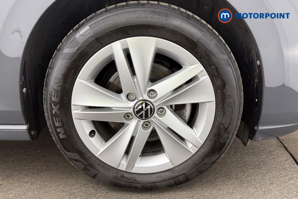 Volkswagen Golf Life Automatic Petrol Hatchback - Stock Number (1634495) - 1st supplementary image