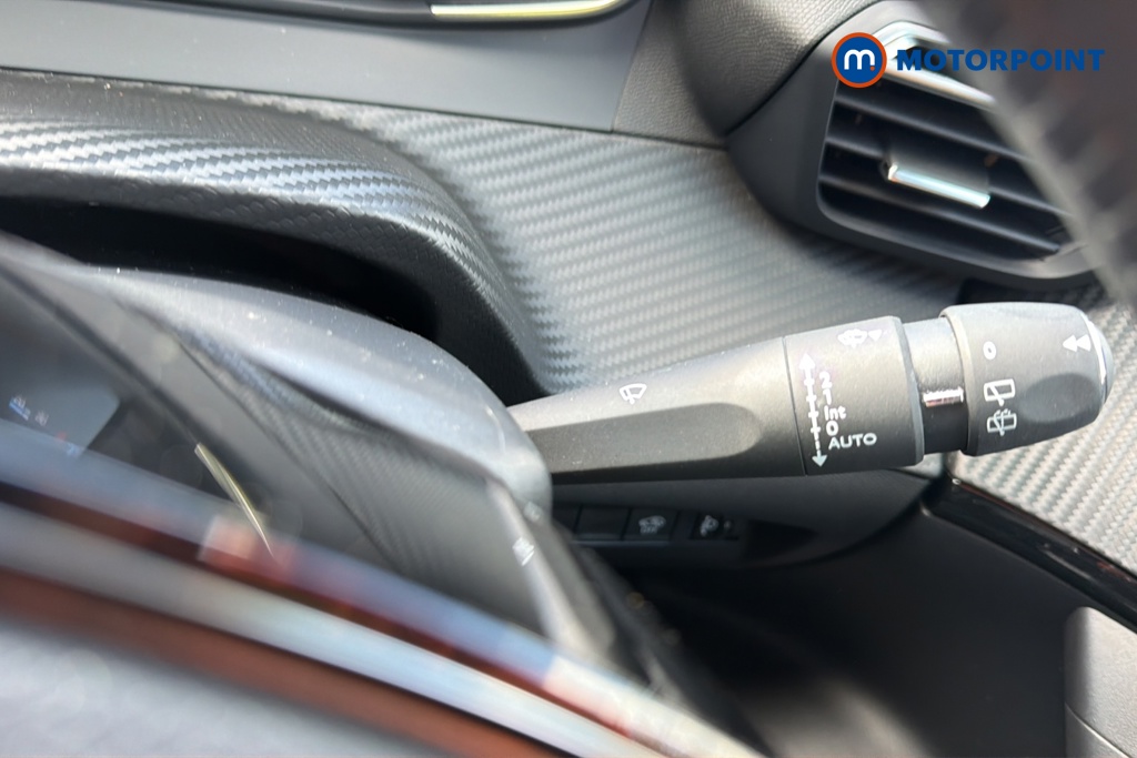 Peugeot 2008 Allure Manual Petrol SUV - Stock Number (1634510) - 6th supplementary image