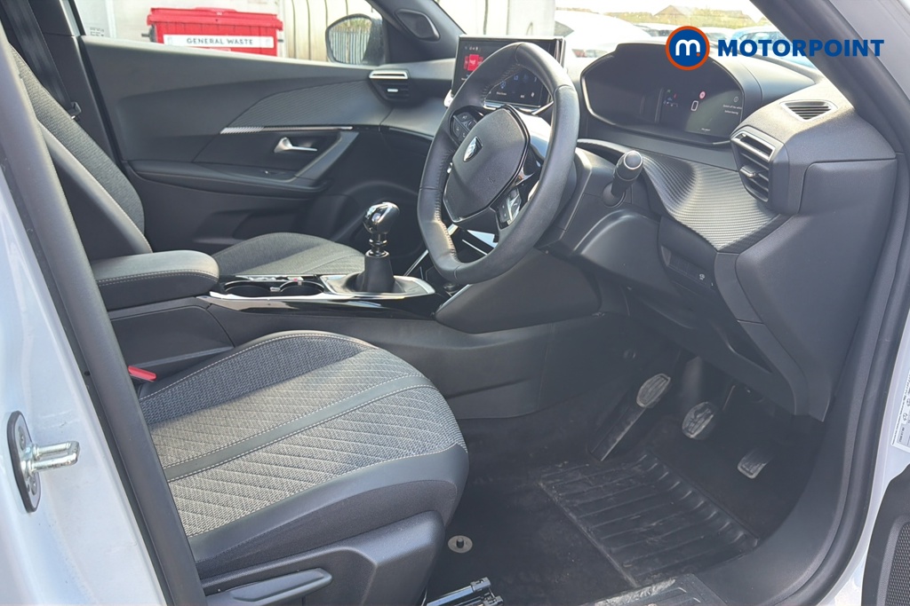 Peugeot 2008 Allure Manual Petrol SUV - Stock Number (1634510) - 22nd supplementary image