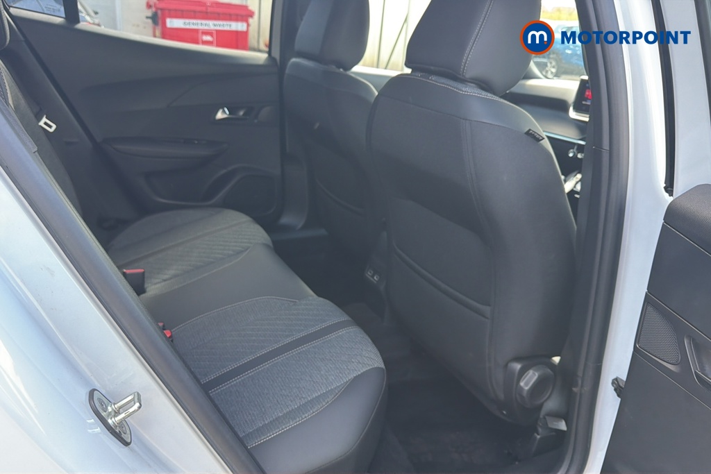 Peugeot 2008 Allure Manual Petrol SUV - Stock Number (1634510) - 25th supplementary image