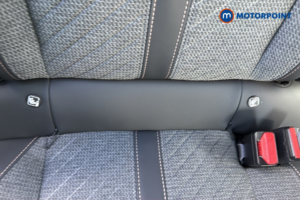 Peugeot 2008 Allure Manual Petrol SUV - Stock Number (1634510) - 27th supplementary image