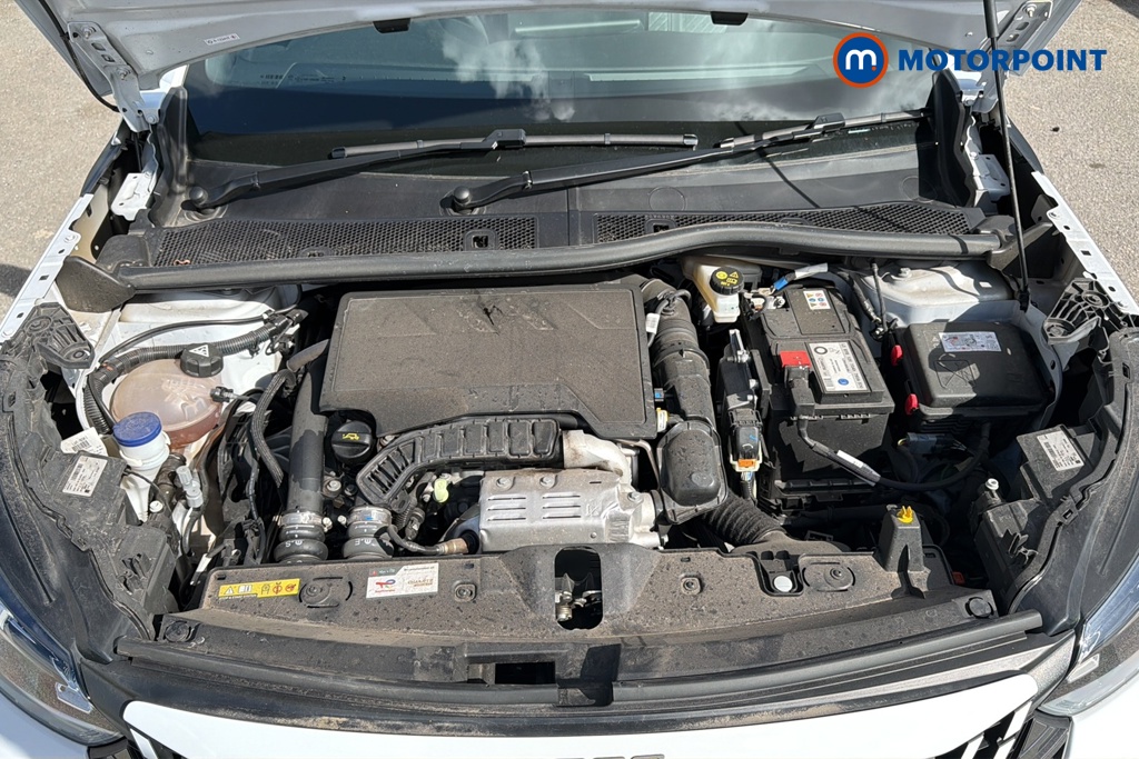 Peugeot 2008 Allure Manual Petrol SUV - Stock Number (1634510) - 48th supplementary image