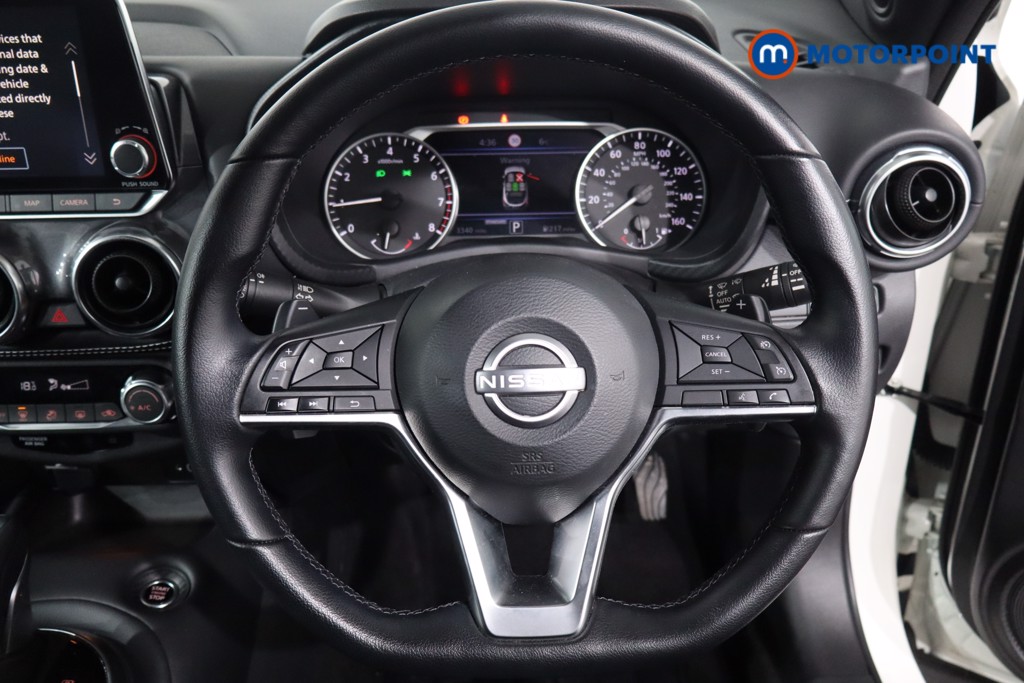 Nissan Juke N-Connecta Automatic Petrol SUV - Stock Number (1634571) - 6th supplementary image
