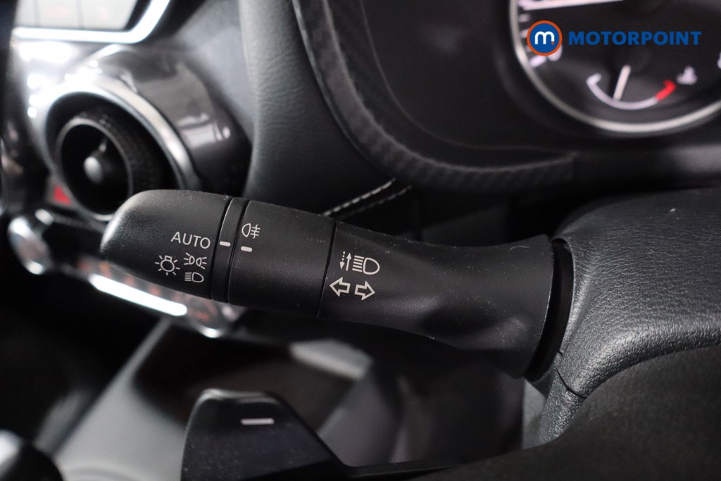 Nissan Juke N-Connecta Automatic Petrol SUV - Stock Number (1634571) - 15th supplementary image