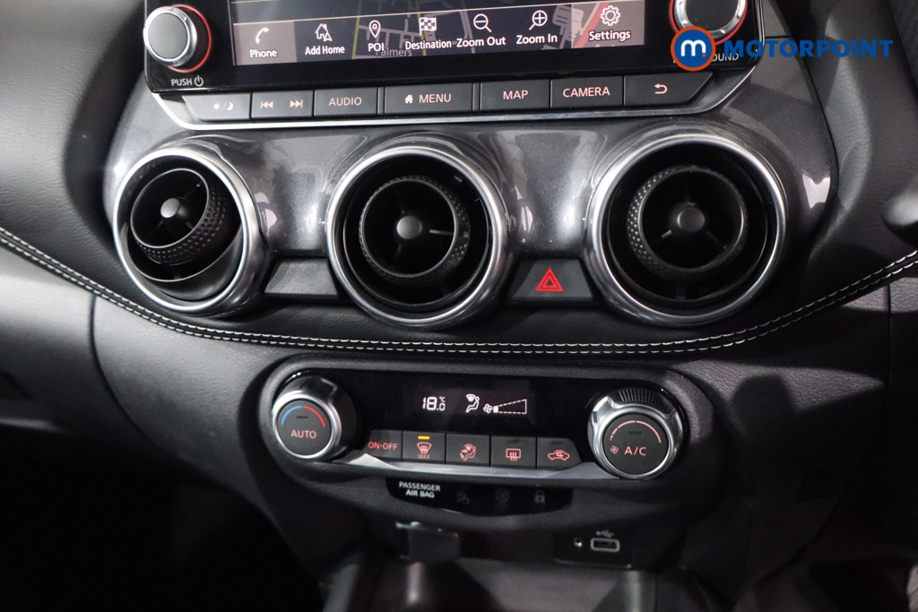 Nissan Juke N-Connecta Automatic Petrol SUV - Stock Number (1634571) - 20th supplementary image