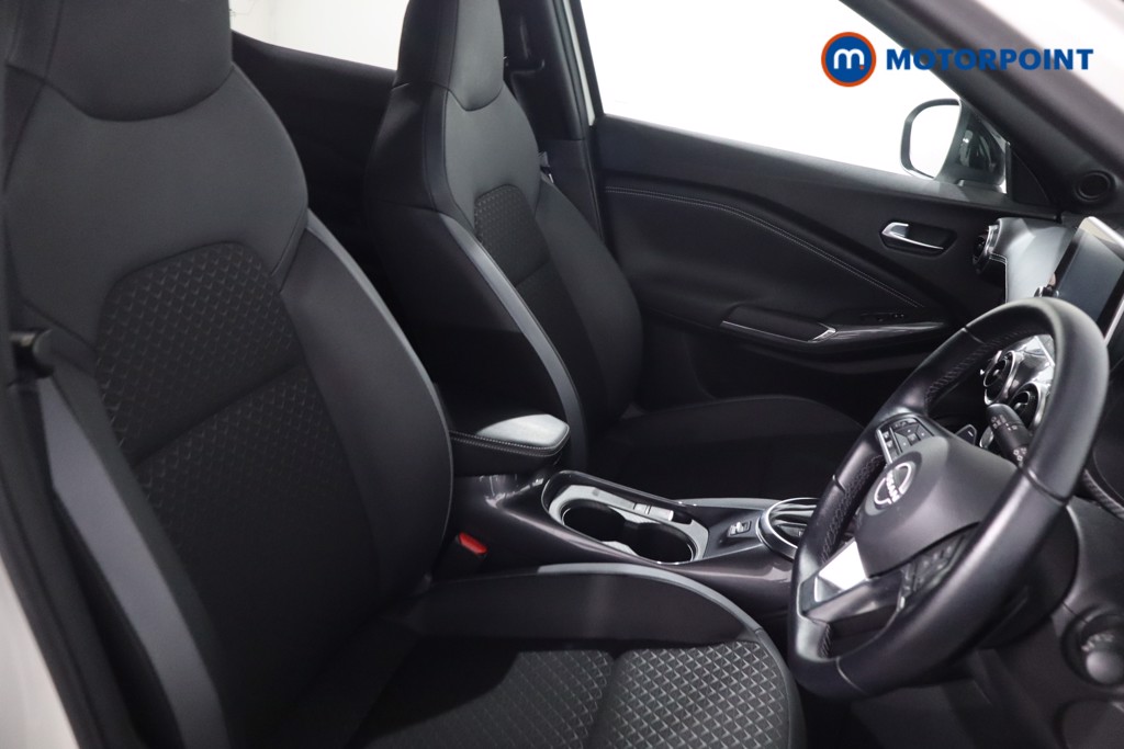 Nissan Juke N-Connecta Automatic Petrol SUV - Stock Number (1634571) - 23rd supplementary image