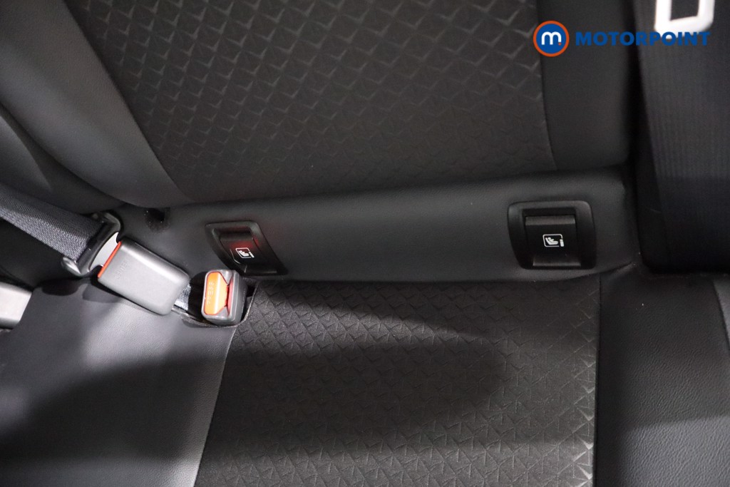 Nissan Juke N-Connecta Automatic Petrol SUV - Stock Number (1634571) - 26th supplementary image