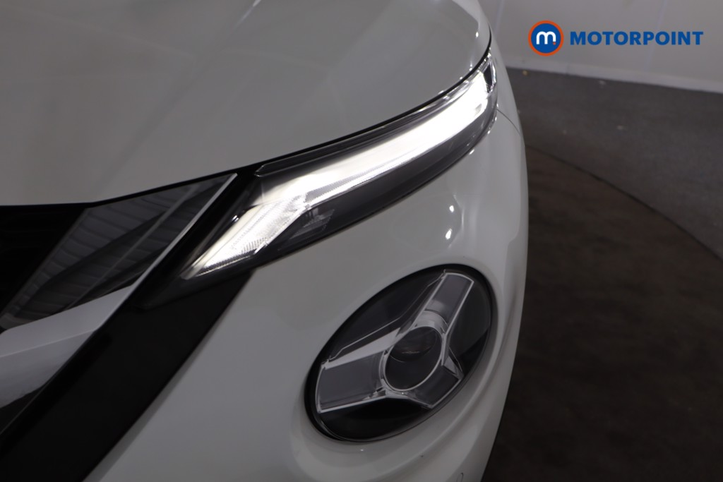 Nissan Juke N-Connecta Automatic Petrol SUV - Stock Number (1634571) - 30th supplementary image