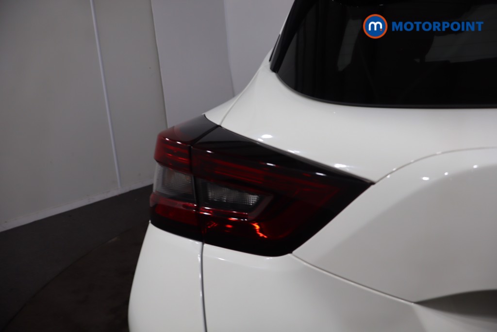 Nissan Juke N-Connecta Automatic Petrol SUV - Stock Number (1634571) - 35th supplementary image