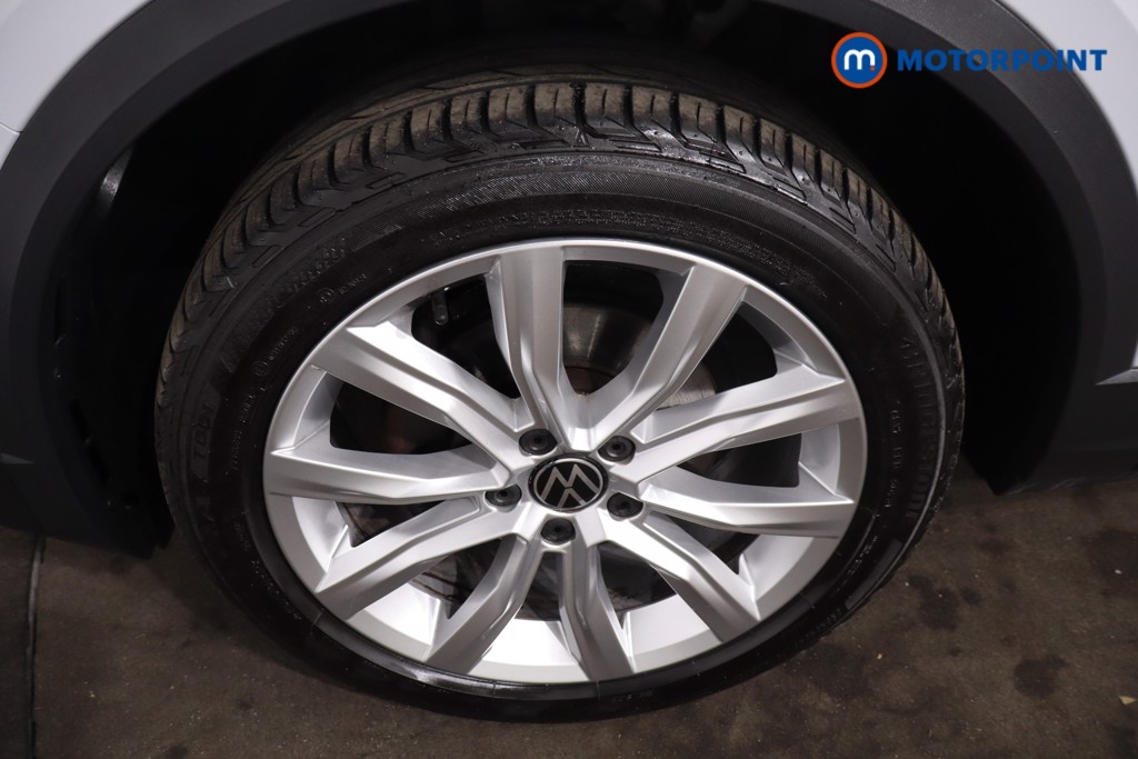 Volkswagen T-Roc SEL Automatic Petrol SUV - Stock Number (1634715) - 11th supplementary image