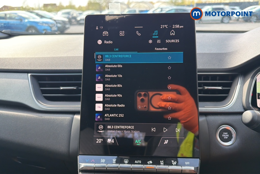 Renault Captur Techno Automatic Petrol-Electric Hybrid SUV - Stock Number (1635163) - 8th supplementary image