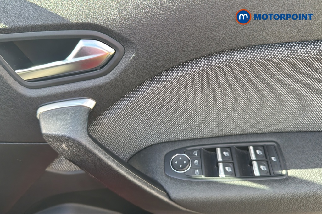 Renault Captur Techno Automatic Petrol-Electric Hybrid SUV - Stock Number (1635163) - 19th supplementary image