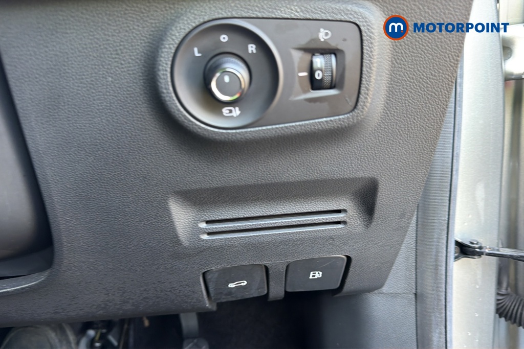 Mg Motor Uk ZS Exclusive Manual Petrol SUV - Stock Number (1635421) - 11th supplementary image