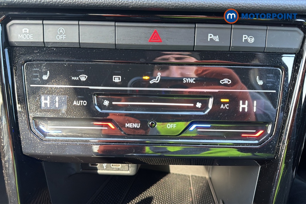 Volkswagen T-Roc R-Line Automatic Petrol SUV - Stock Number (1635575) - 12th supplementary image