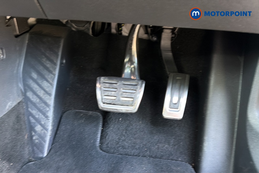 Volkswagen T-Roc R-Line Automatic Petrol SUV - Stock Number (1635575) - 24th supplementary image