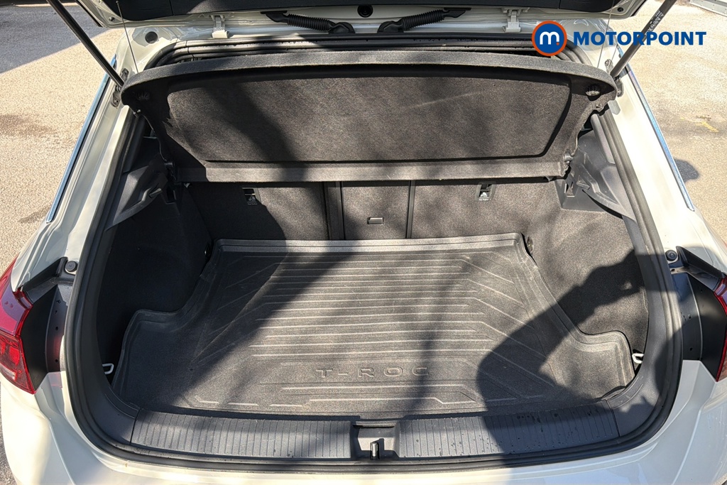 Volkswagen T-Roc R-Line Automatic Petrol SUV - Stock Number (1635575) - 30th supplementary image