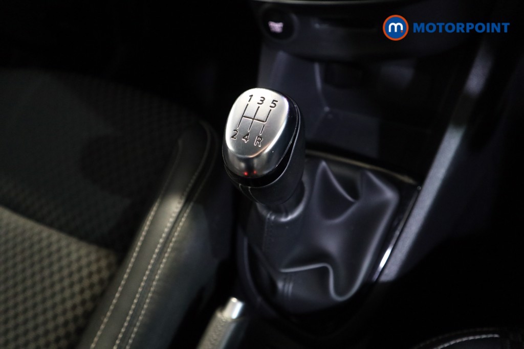 Renault Clio Gt Line Manual Petrol Hatchback - Stock Number (1615661) - 9th supplementary image