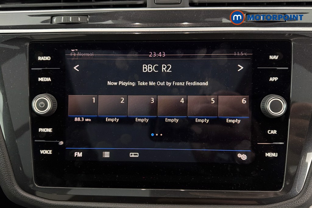 Volkswagen Tiguan R-Line Automatic Diesel SUV - Stock Number (1616024) - 9th supplementary image