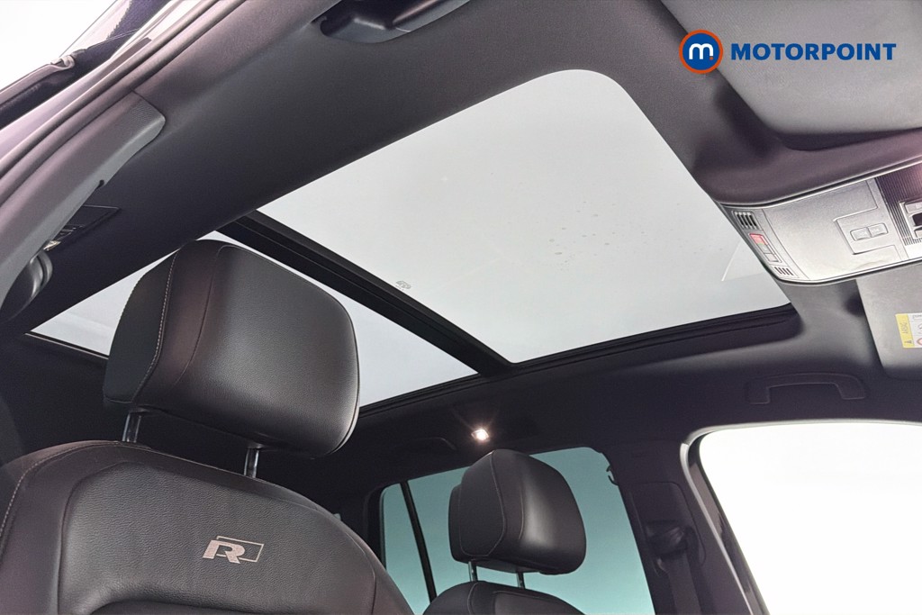 Volkswagen Tiguan R-Line Automatic Diesel SUV - Stock Number (1616024) - 32nd supplementary image