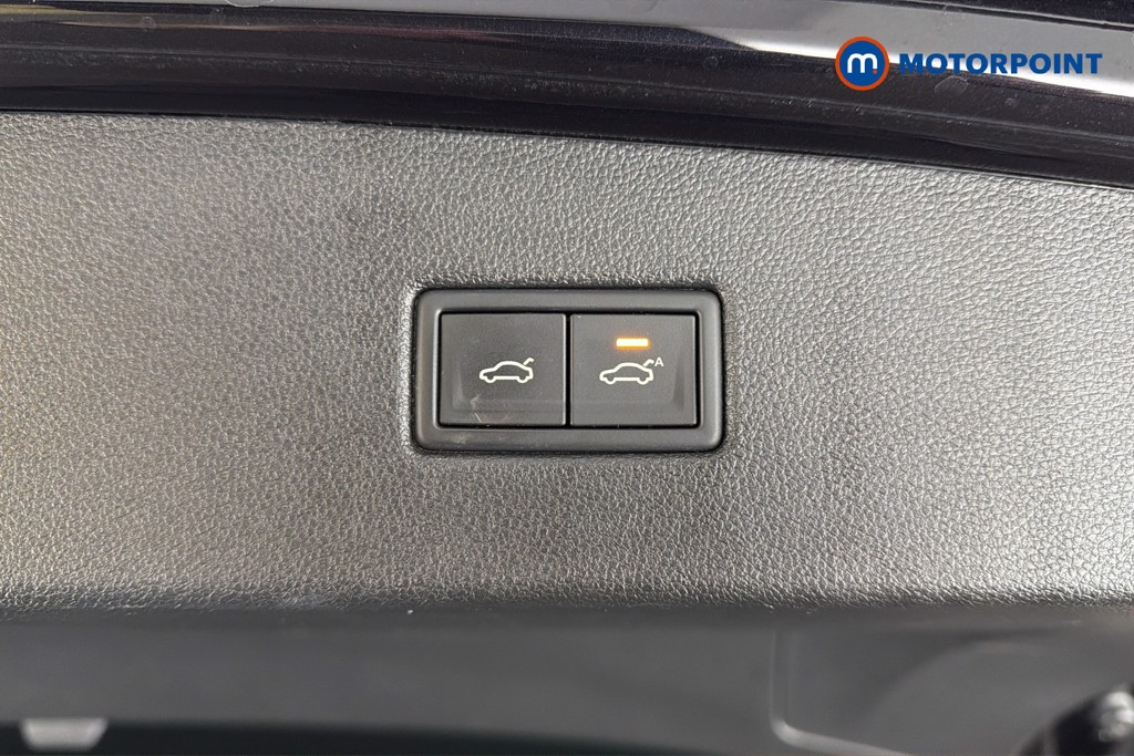 Volkswagen Tiguan R-Line Automatic Diesel SUV - Stock Number (1616024) - 35th supplementary image