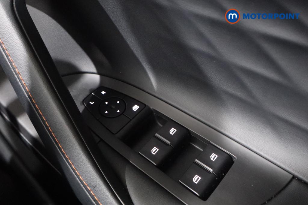 Mg Motor Uk HS SE Automatic Petrol-Electric Hybrid SUV - Stock Number (1622940) - 8th supplementary image