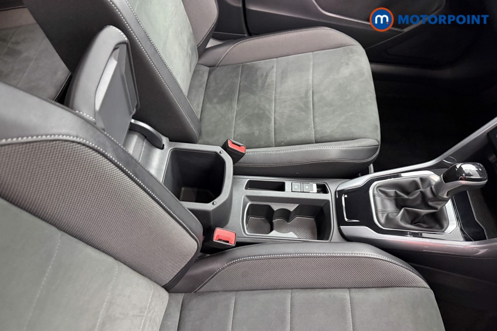 Volkswagen T-Roc Style Automatic Petrol SUV - Stock Number (1624697) - 11th supplementary image