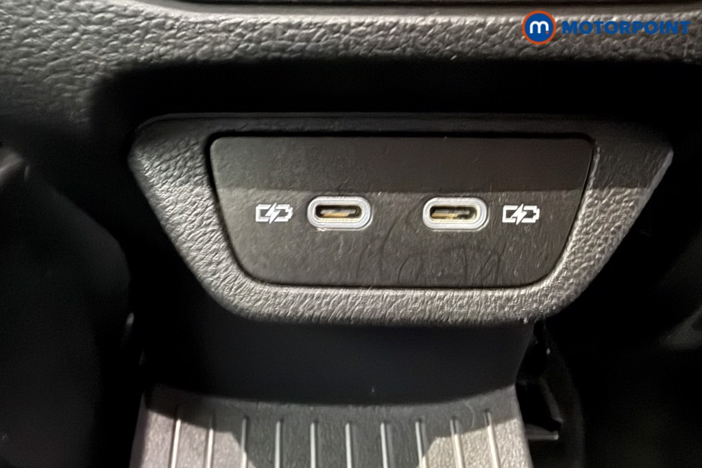 Volkswagen T-Roc Style Automatic Petrol SUV - Stock Number (1624697) - 17th supplementary image