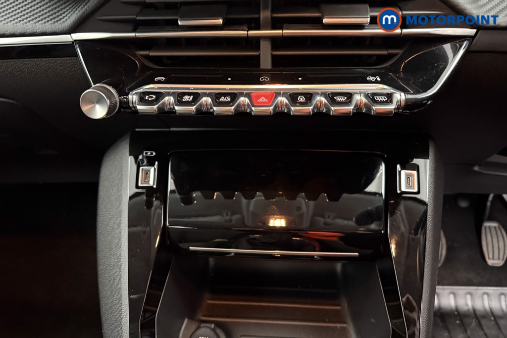 Peugeot 208 Allure Manual Petrol Hatchback - Stock Number (1624933) - 10th supplementary image