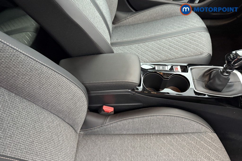Peugeot 208 Allure Manual Petrol Hatchback - Stock Number (1624933) - 13th supplementary image