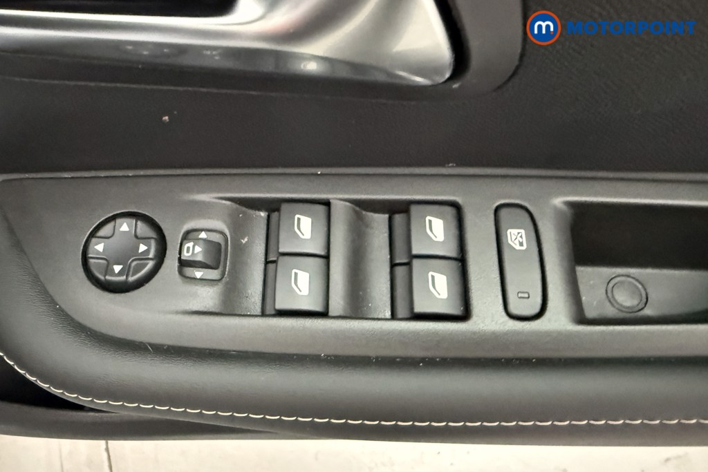 Peugeot 208 Allure Manual Petrol Hatchback - Stock Number (1624933) - 16th supplementary image