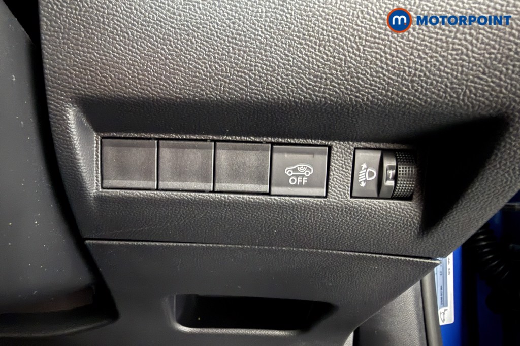 Peugeot 2008 Allure Manual Petrol SUV - Stock Number (1625001) - 5th supplementary image