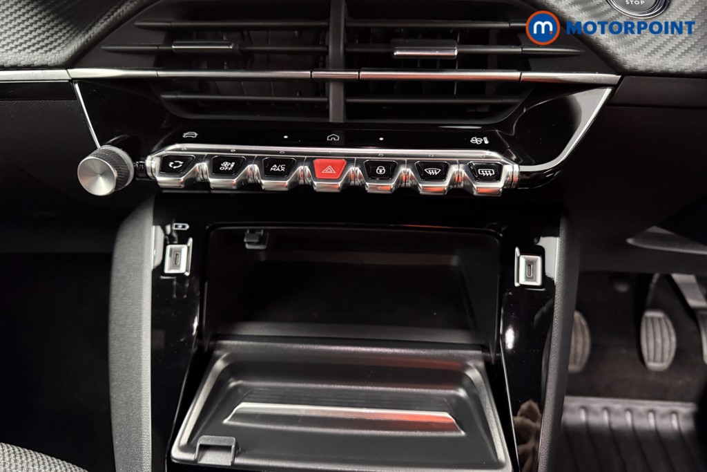 Peugeot 2008 Allure Manual Petrol SUV - Stock Number (1625001) - 12th supplementary image