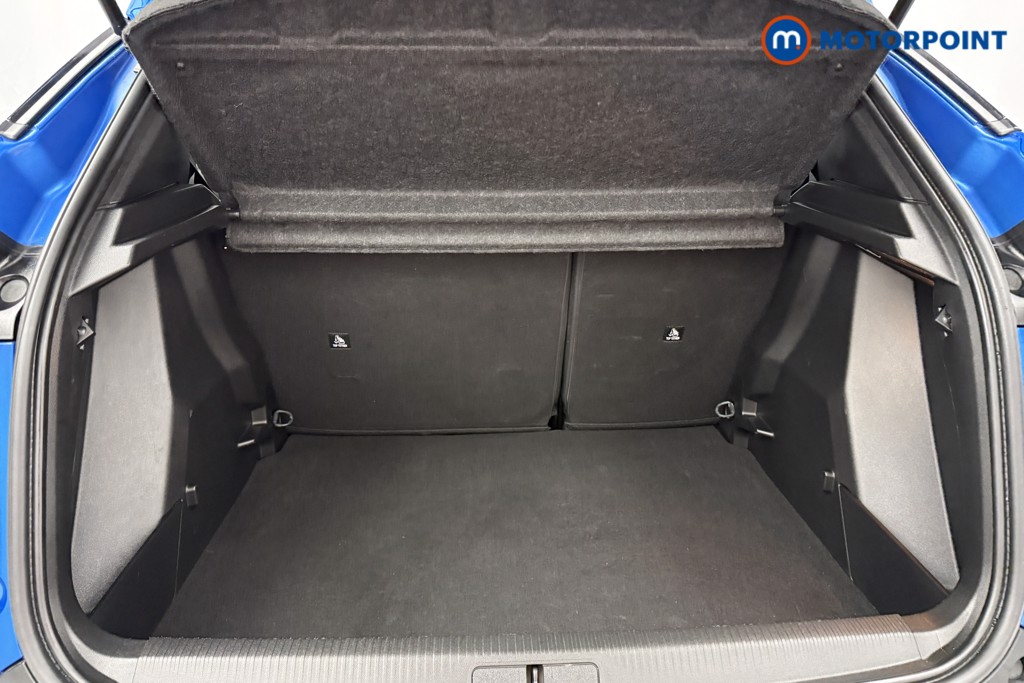 Peugeot 2008 Allure Manual Petrol SUV - Stock Number (1625001) - 21st supplementary image