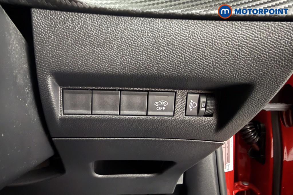 Peugeot 2008 Allure Manual Petrol SUV - Stock Number (1625005) - 5th supplementary image