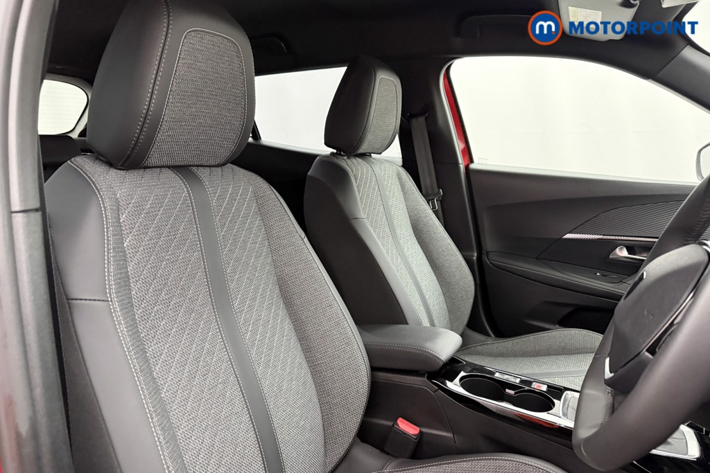 Peugeot 2008 Allure Manual Petrol SUV - Stock Number (1625005) - 15th supplementary image