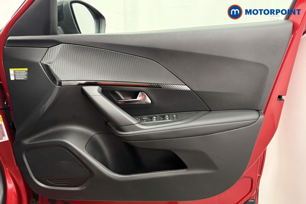 Peugeot 2008 Allure Manual Petrol SUV - Stock Number (1625005) - 16th supplementary image