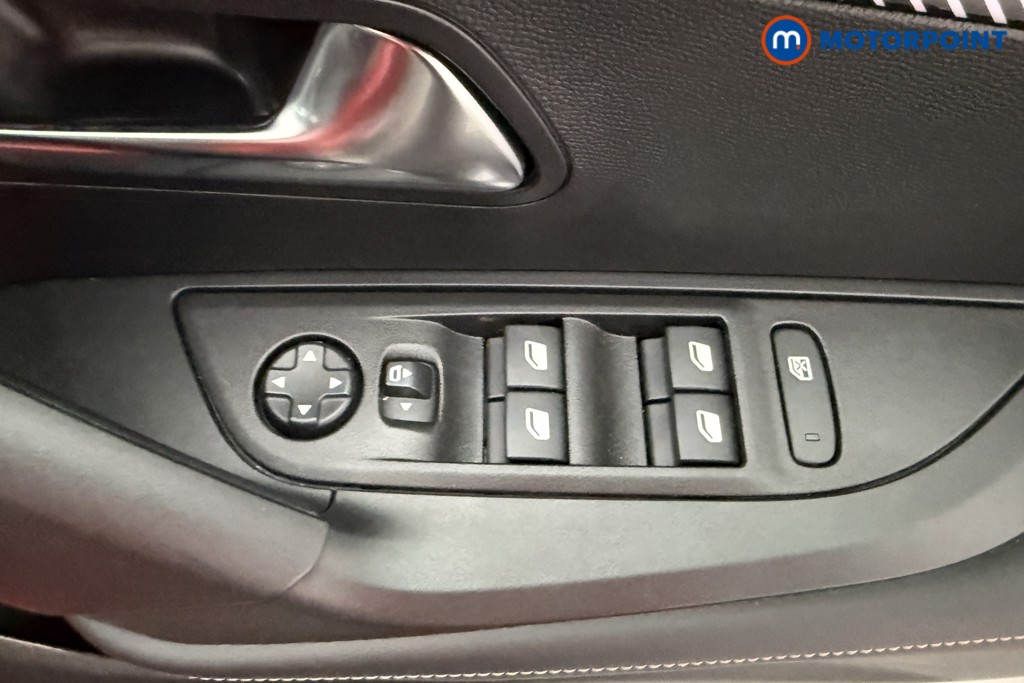 Peugeot 2008 Allure Manual Petrol SUV - Stock Number (1625005) - 17th supplementary image