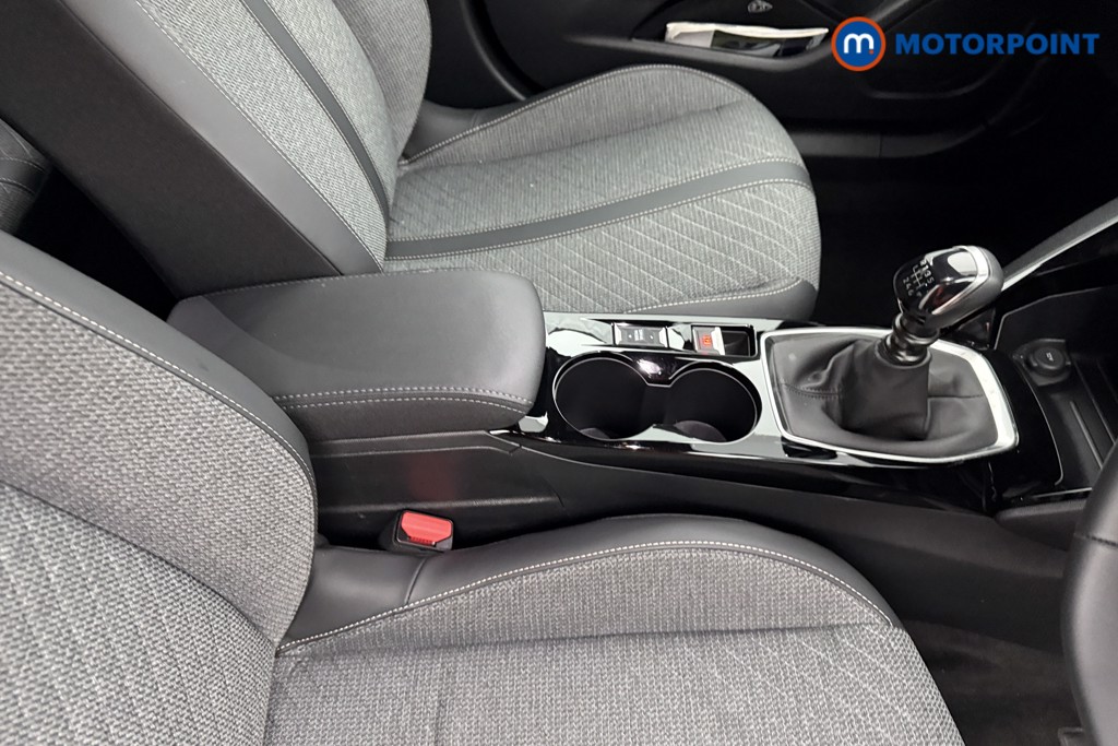 Peugeot 2008 Allure Manual Petrol SUV - Stock Number (1625016) - 13th supplementary image