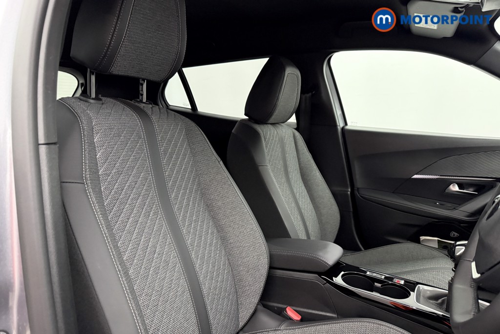 Peugeot 2008 Allure Manual Petrol SUV - Stock Number (1625016) - 14th supplementary image