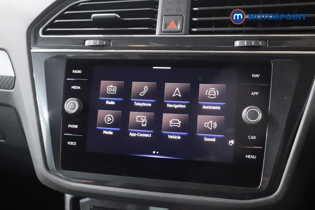 Volkswagen Tiguan R-Line Automatic Petrol SUV - Stock Number (1626460) - 12th supplementary image