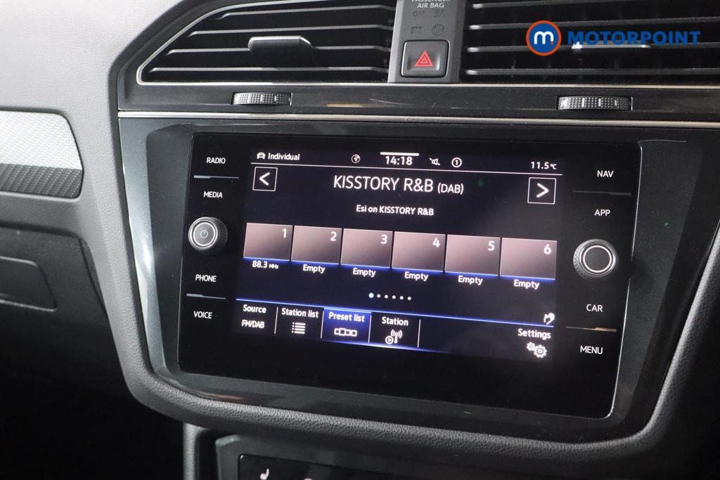 Volkswagen Tiguan R-Line Automatic Petrol SUV - Stock Number (1626460) - 13th supplementary image