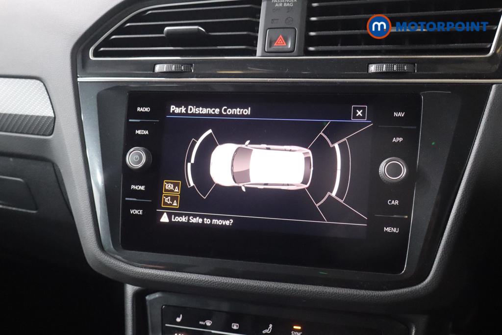 Volkswagen Tiguan R-Line Automatic Petrol SUV - Stock Number (1626460) - 15th supplementary image