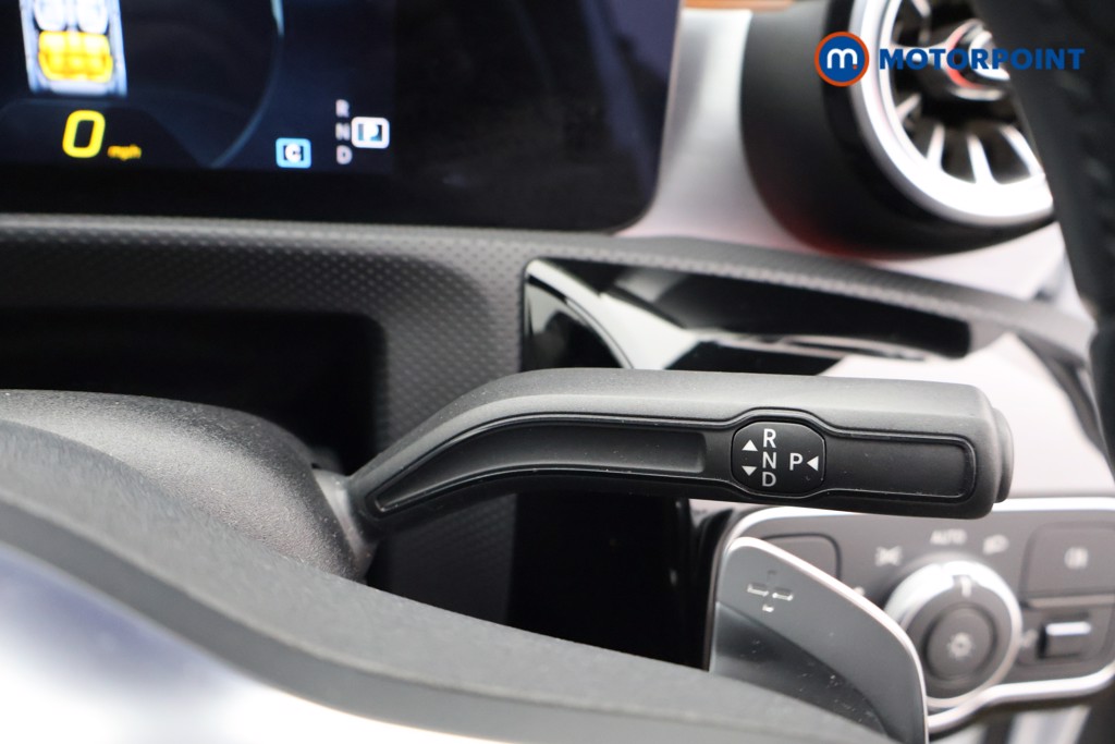 Mercedes-Benz A Class Amg Line Executive Edition Automatic Petrol Hatchback - Stock Number (1626784) - 6th supplementary image