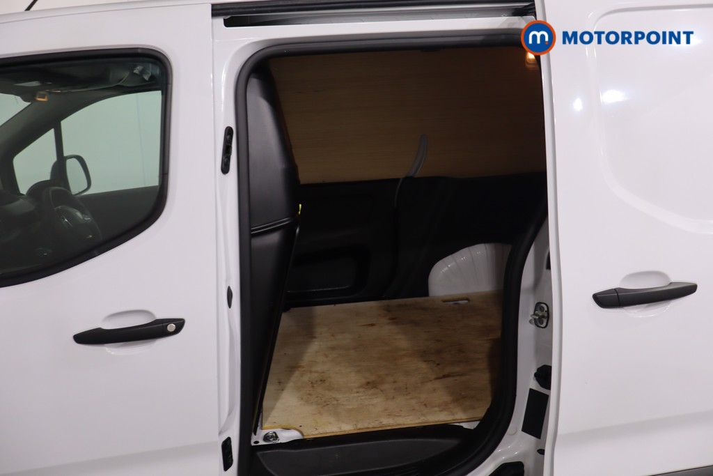 Peugeot Partner Professional Plus Manual Diesel Panel Van - Stock Number (1627396) - 5th supplementary image