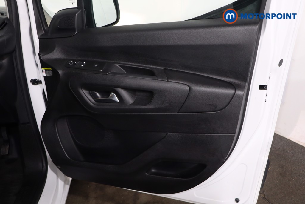 Peugeot Partner Professional Plus Manual Diesel Panel Van - Stock Number (1627396) - 21st supplementary image