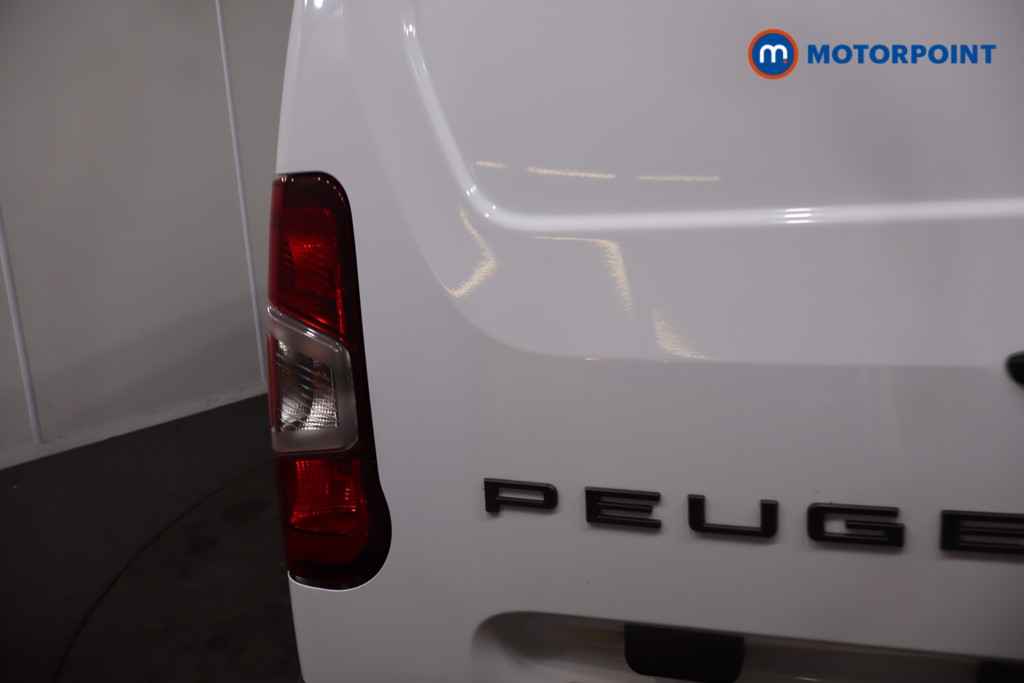 Peugeot Partner Professional Plus Manual Diesel Panel Van - Stock Number (1627396) - 31st supplementary image