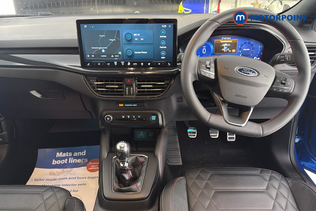 Ford Focus St-Line X Manual Petrol Hatchback - Stock Number (1627422) - 1st supplementary image