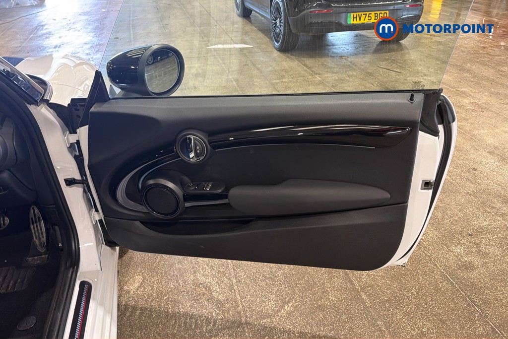 Mini Hatchback Cooper Sport Automatic Petrol Hatchback - Stock Number (1627532) - 19th supplementary image