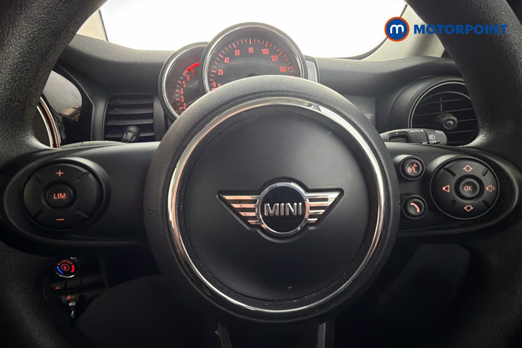 Mini Hatchback Cooper Classic Manual Petrol Hatchback - Stock Number (1627557) - 5th supplementary image